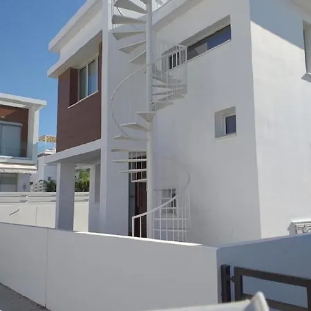 וילה Beautiful Detached Modern With Pool *